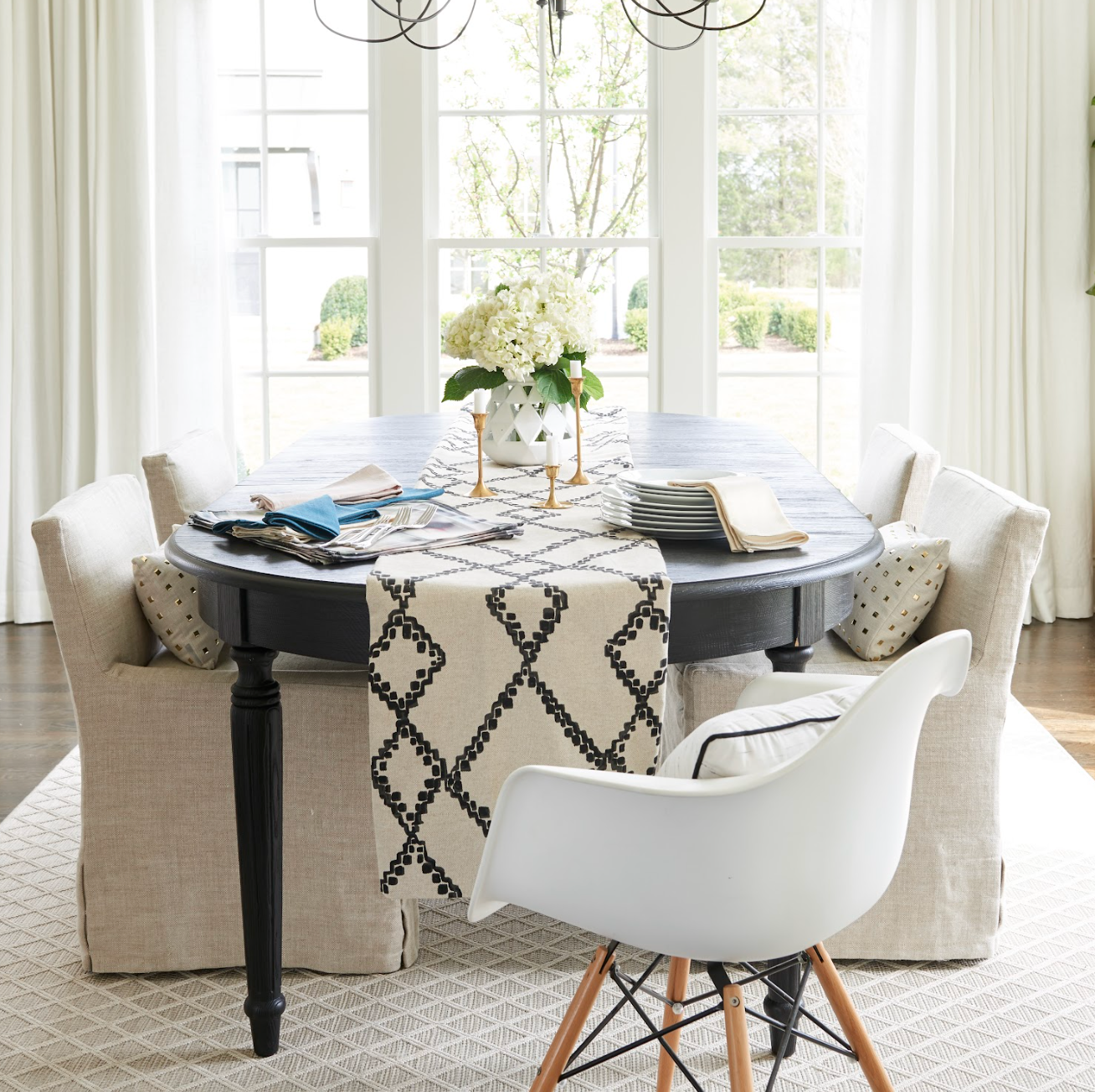 Fabric Swatch: Trellis Island - Black
