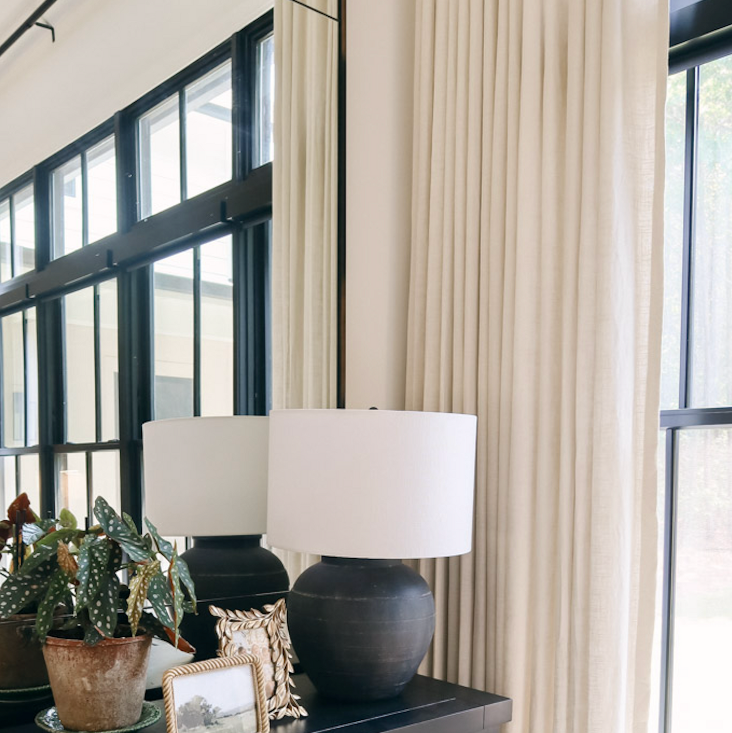 Flat Roman Shade in Classic Linen - Oat