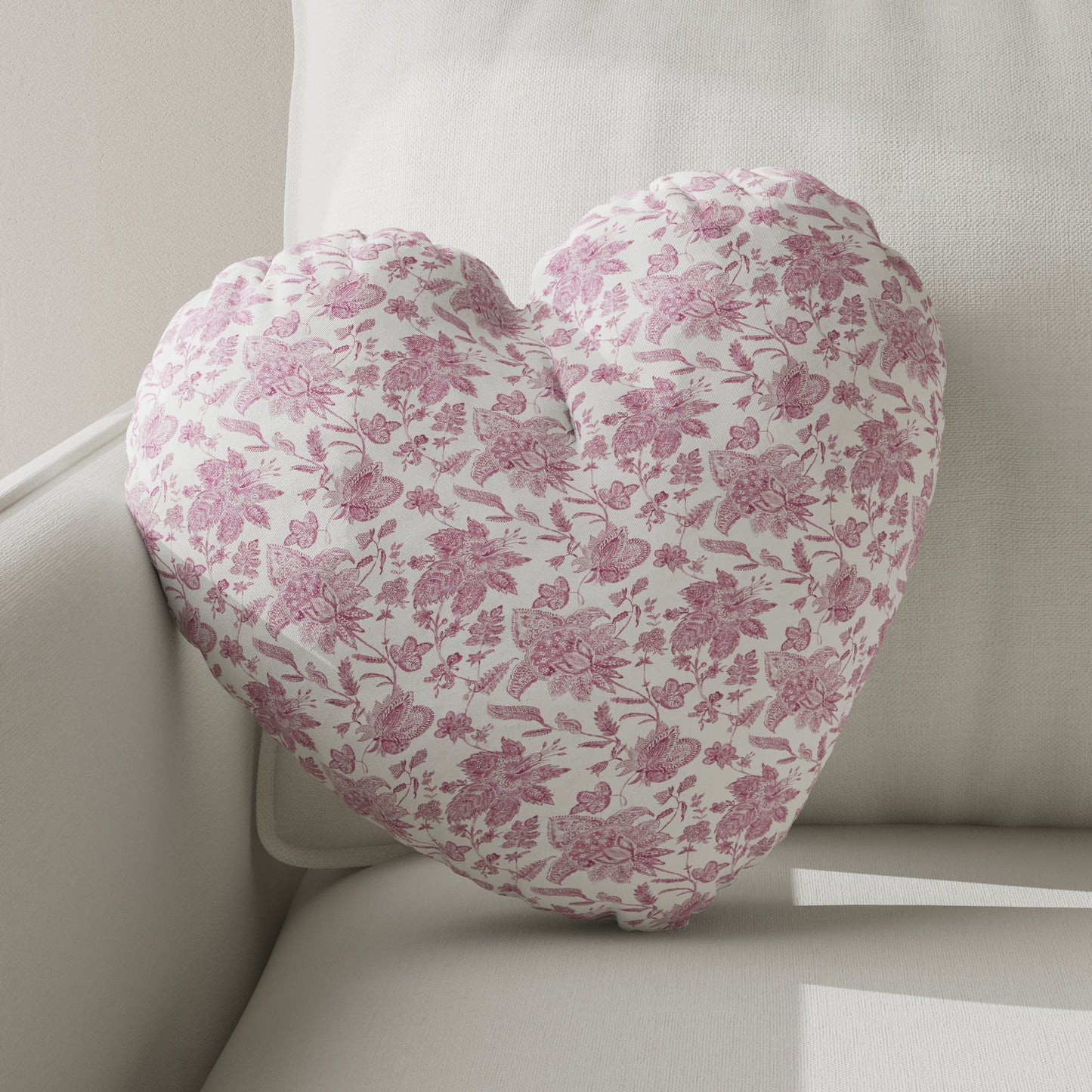 Heart Pillow in Toile - Strawberry