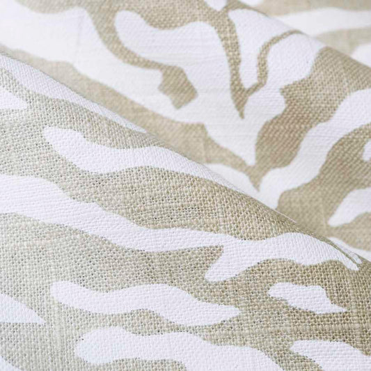 Throw Pillow in Tiger - Linen