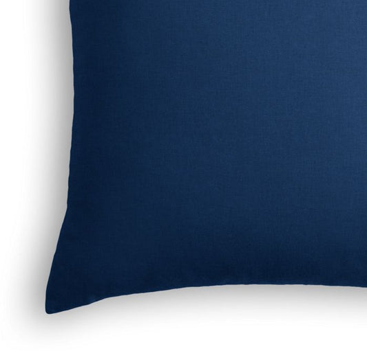 Throw Pillow in Classic Linen - Patriot