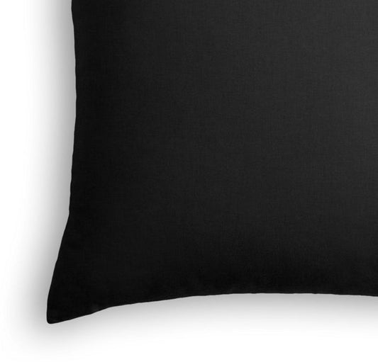 Throw Pillow in Classic Linen - Black