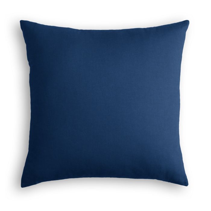 Throw Pillow in Classic Linen - Patriot