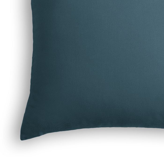 Throw Pillow in Lush Linen - Midnight
