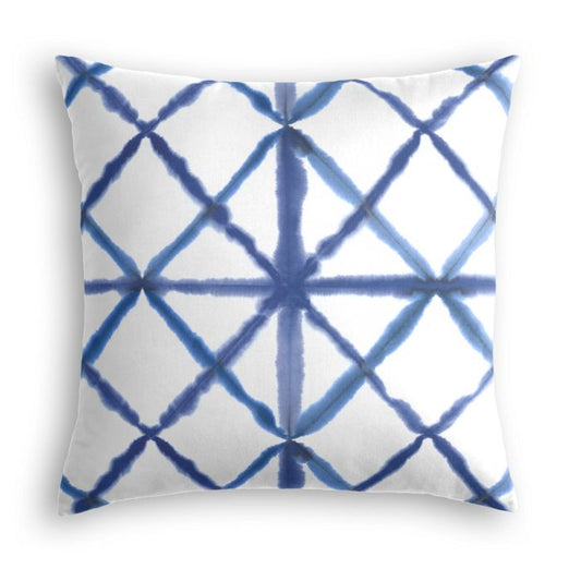 Throw Pillow in Pixel - Allure