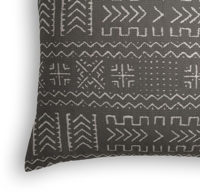 Throw Pillow in Play Tribal - Castor