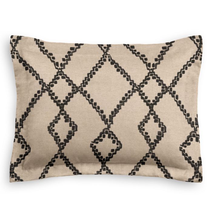Pillow Sham in Trellis Island - Black