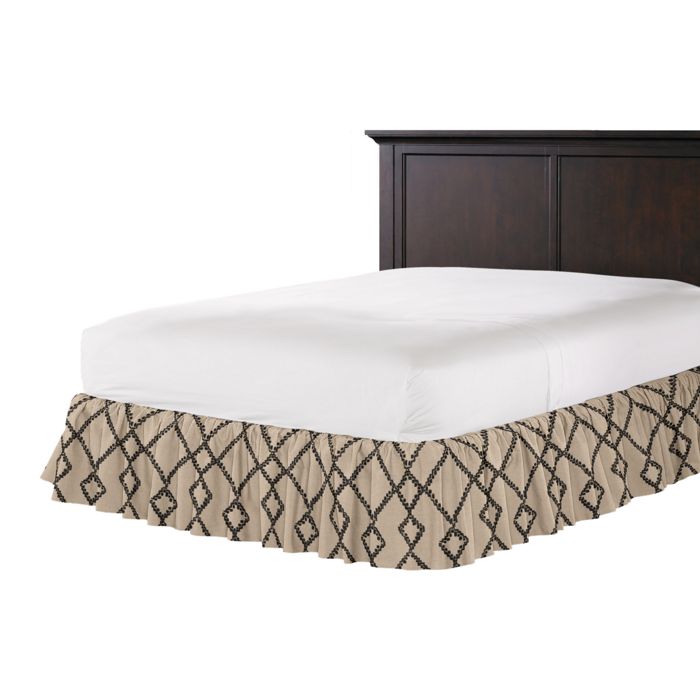Ruffle Bedskirt in Trellis Island - Black