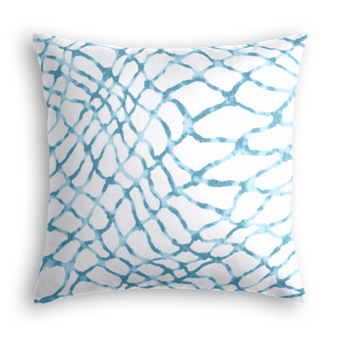Throw Pillow in Waterpolo - Lagoon